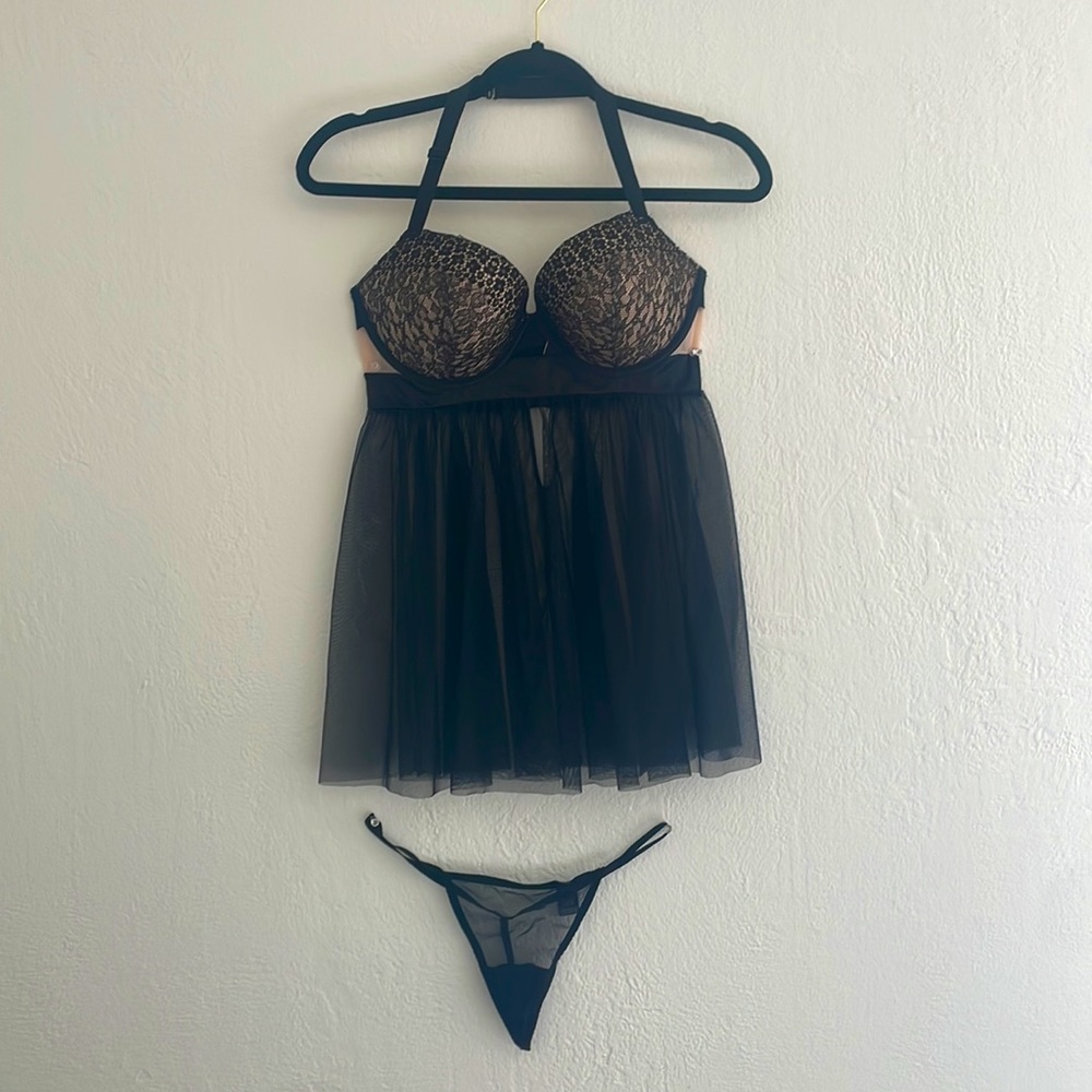 Victoria’s Secret Black Baby Doll Set, bra size 34DD